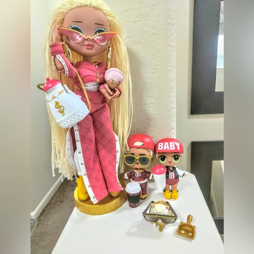 L.O.L Surprise OMG Family Set LIMITED EDITION
